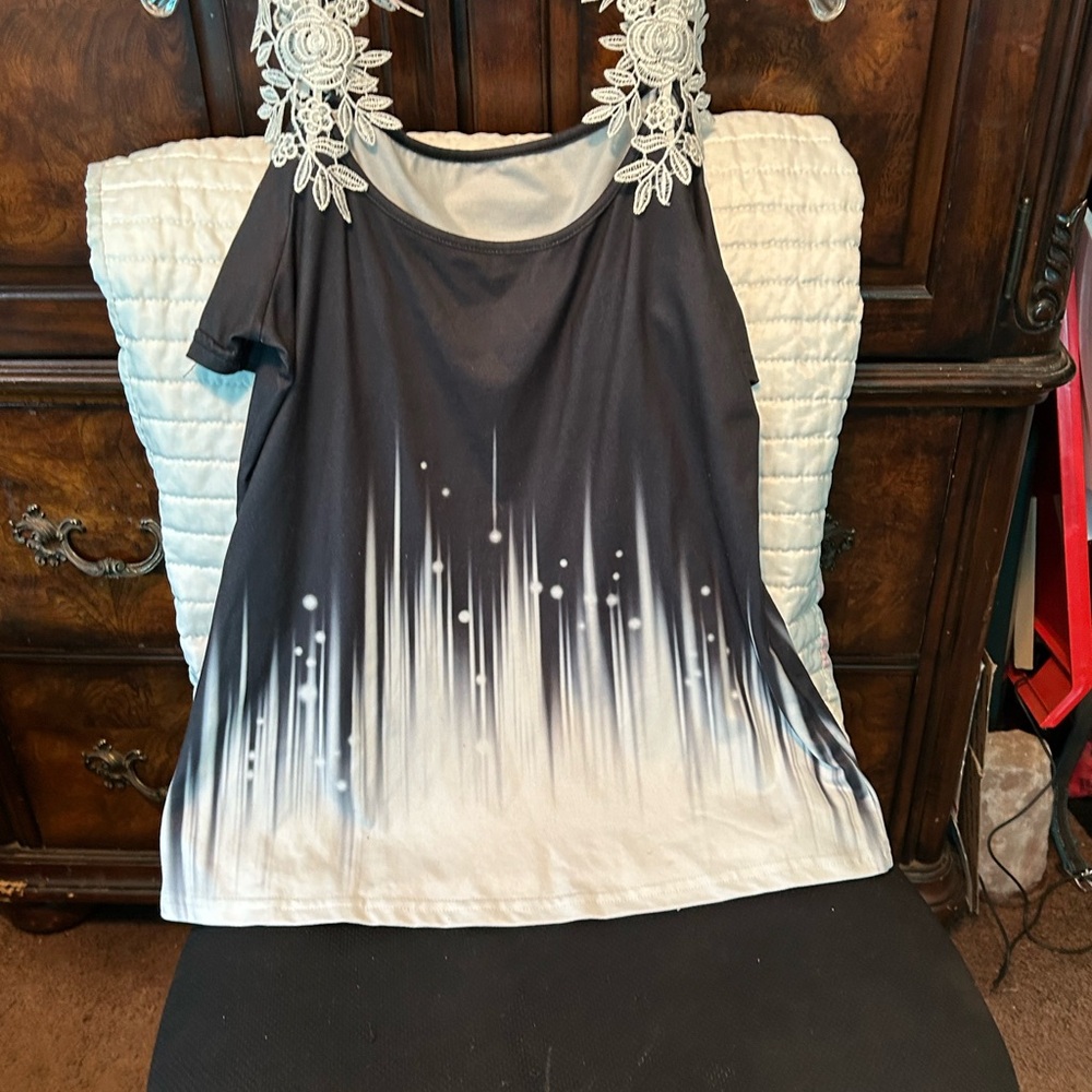 This Is The Cutest Color Block Cold Shoulder Tshi… - image 6